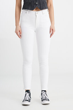 Skinny Fit Dar Kesim Yüksek Bel Çok Dar Paça Forever Fit Kırık Beyaz Jean Kot Pantolon - Bright White-L32S205043F65 (görsel 6)