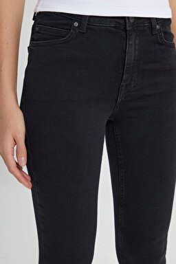 Forever Skinny Fit Dar Kesim Yüksek Bel Yıkamalı Siyah Esnek Jean Kot Pantolon - Washed Black-L32SOZD45 (görsel 5)