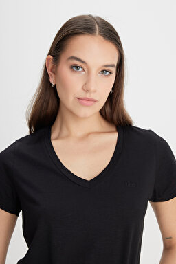 Regular Fit Rahat Kesim V Yaka Tişört - Black-L41JEN01 (görsel 2)