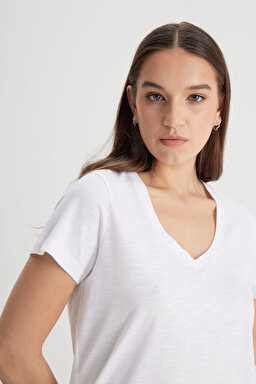 Regular Fit Rahat Kesim V Yaka Tişört - Bright White-L41JENLJ (görsel 4)