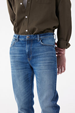 Slim Fit Dar Kesim Normal Bel Mavi Esnek Rider Jean Denim Kot Pantolon - Mid Blue-L701065XT (görsel 3)