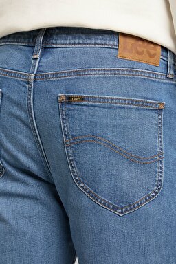 West Relaxed Straight Fit Normal Bel Mavi Esnek Jean Kot Pantolon - Mid Worn in-L70WCAC55 (görsel 5)