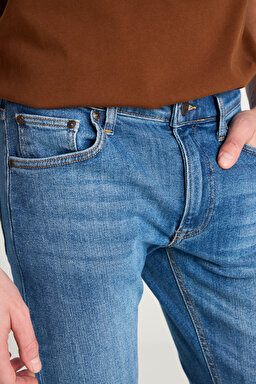 Slim Fit Dar Kesim Normal Bel Dar Paça Luke Açık Mavi Jean Kot Pantolon - Light Blue-L719183404 (görsel 5)