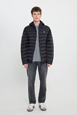 Regular Fit Normal Kesim Kapüşonlu Tam Fermuarlı Siyah Şişme Mont - Black-L87HSZ01 (görsel 3)