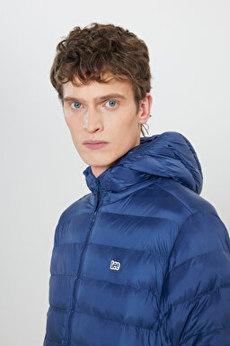 Regular Fit Normal Kesim Kapüşonlu Yaka Lacivert Şişme Ceket - Navy-L87HSZ35 (görsel 4)