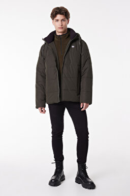 Regular Fit Normal Kesim Kapüşonlu Haki Şişme Mont - Green-L88BNYOJ (görsel 3)