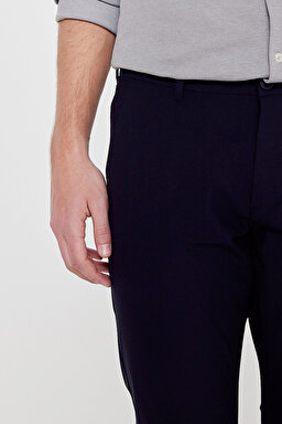 Regular Fit Normal Kesim Dar Paça Yan Cep Detaylı Lacivert Pantolon - Navy-LLU3008114 (görsel 5)