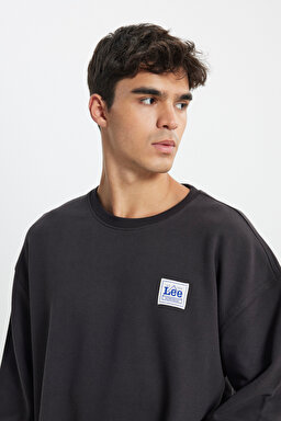 Relaxed Fit Geniş Kesim %100 Pamuk Bisiklet Yaka Şardonlu Antrasit Sweatshirt - Washed Black-LM01RJON (görsel 3)