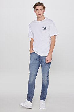 %100 Pamuk Relaxed Fit Rahat Kesim Bisiklet Yaka Logo Detaylı Tişört - White-LN328680100 (görsel 3)
