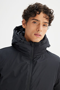 Regular Fit Normal Kesim Kapüşonlu Cepli Puffer Şişme Mont - Black-LR317064001 (görsel 4)