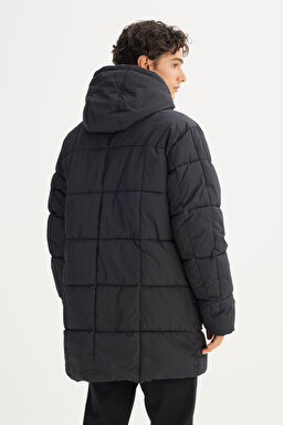 Regular Fit Normal Kesim Kapüşonlu Kapitone Desenli Cepli Mont - Black-LR397064656 (görsel 6)