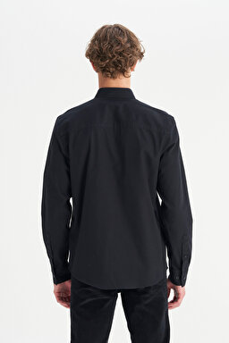%100 Pamuk Regular Fit Normal Kesim Cep Detaylı Siyah Gömlek - Black-MW241464001 (görsel 5)