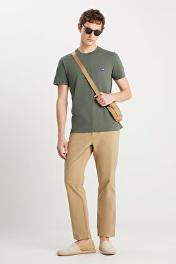 %100 Pamuk Regular Fit Normal Kesim Bisiklet Yaka Minimal Logo Zeytin Yeşili Tişört - Olive-MW70MD3308 (görsel 3)