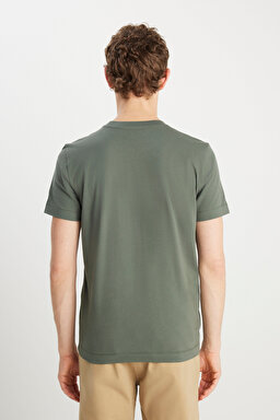 %100 Pamuk Regular Fit Normal Kesim Bisiklet Yaka Minimal Logo Zeytin Yeşili Tişört - Olive-MW70MD3308 (görsel 4)