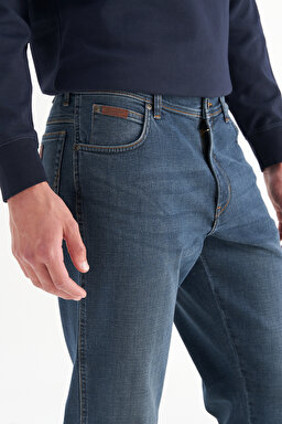 Texas Slim Fit Dar Kesim Normal Bel Koyu Mavi Pamuklu Esnek Denim Jean Pantolon - Dark Indigo-W12S00031317 (görsel 4)