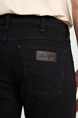 Slim Fit Dar Kesim Düşük Bel Siyah Esnek Larston Jean Denim Kot Pantolon - Clean Black-W18S034AE (görsel 3)