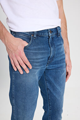 Slim Fit Dar Kesim Düşük Bel Normal Paça Larston Mavi Esnek Jean Denim Pantolon - Mid Indigo-W18S060318 (görsel 4)