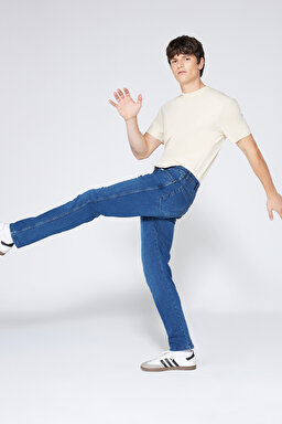 Slim Fit Dar Kesim Düşük Bel Mavi Esnek Larston Jean Denim Kot Pantolon - Mid Blue-W18SMN396