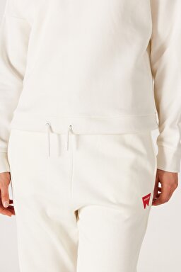 Loose Fit Rahat Kesim Kapüşonlu Yaka Şardonlu Kırık Beyaz Sweatshirt - Off White-W222079102 (görsel 4)