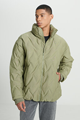 Regular Fit Normal Kesim Tam Fermuarlı Şişme Mont - Deep Lichen Green-W222627X1X (görsel 2)