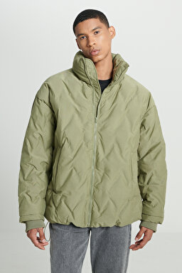 Regular Fit Normal Kesim Tam Fermuarlı Şişme Mont - Deep Lichen Green-W222627X1X (görsel 3)