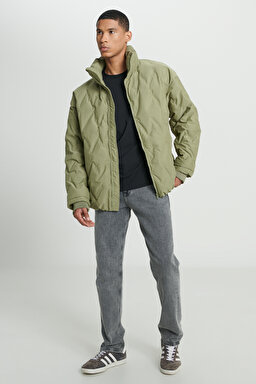 Regular Fit Normal Kesim Tam Fermuarlı Şişme Mont - Deep Lichen Green-W222627X1X (görsel 4)