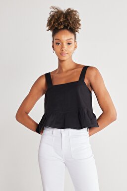 Regular Fit Normal Kesim %100 Pamuk Kare Yaka Siyah Askılı Bluz - Black-W231112001