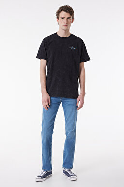 Loose Fit Rahat Kesim %100 Pamuk Bisiklet Yaka Siyah Tişört - Black-W231172001