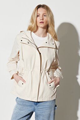 Regular Fit Normal Kesim Kapüşonlu Yaka Ekru Yağmurluk Ceket - Ecru-W231196104 (görsel 2)