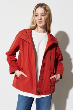 Regular Fit Normal Kesim Kapüşonlu Yaka Kırmızı Yağmurluk Ceket - Red-W231196600 (görsel 3)