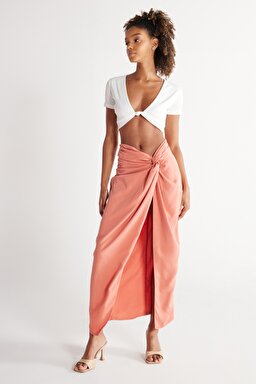 Regular Fit Normal Kesim Yüksek Bel Somon Yırtmaçlı Uzun Etek - Light Pink-W231638590 (görsel 3)