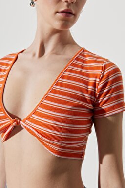 Regular Fit Normal Kesim V Yaka Çizgili Crop Bluz - Orange-W231671700 (görsel 6)