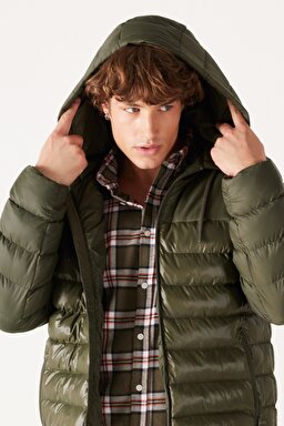 Regular Fit Normal Kesim Kapüşonlu Kapitone Haki Şişme Mont - Khaki-W232008801 (görsel 3)