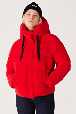 Loose Fit Rahat Kesim Dik Yaka Kapüşonlu Kırmızı Şişme Mont - Red-W232170600