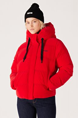 Loose Fit Rahat Kesim Dik Yaka Kapüşonlu Kırmızı Şişme Mont - Red-W232170600 (görsel 2)