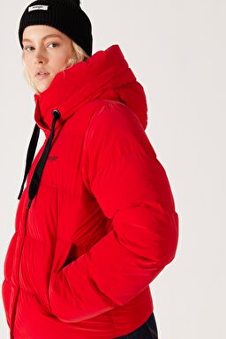 Loose Fit Rahat Kesim Dik Yaka Kapüşonlu Kırmızı Şişme Mont - Red-W232170600 (görsel 4)