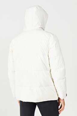 All Terrain Gear Regular Fit Normal Kesim Kapüşonlu Beyaz Şişme Mont - Black-W232217001 (görsel 8)