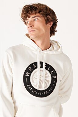 Regular Fit Normal Kesim Kapüşonlu İçi Polarlı Kırık Beyaz Sweatshirt - Off White-W232239102 (görsel 4)