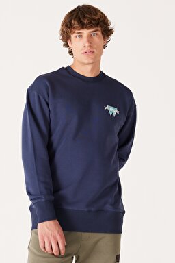 Loose Fit Rahat Kesim Bisiklet Yaka Sırt Baskılı Şardonlu Lacivert Sweatshirt - Indigo-W232244315 (görsel 2)