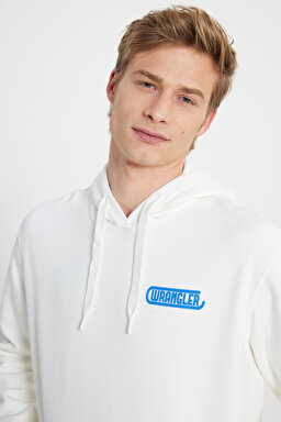 Regular Fit Normal Kesim Kapüşonlu İçi Polarlı Sırt Baskılı Kırık Beyaz Sweatshirt - Off White-W232258102 (görsel 5)