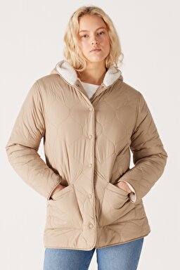Loose Fit Rahat Kesim Kapüşonlu Çift Taraflı Sherpa Bej Mont - Beige-W232275614 (görsel 2)