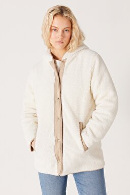 Loose Fit Rahat Kesim Kapüşonlu Çift Taraflı Sherpa Bej Mont - Beige-W232275614 (görsel 3)