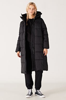 All Terrain Gear Regular Fit Dik Yaka Kapüşonlu Siyah Uzun Şişme Mont - Black-W232318001