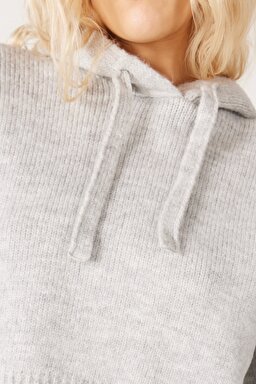 Regular Fit Normal Kesim Kapüşonlu Gri Triko Kazak - Gray-W232523035 (görsel 5)