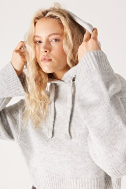 Regular Fit Normal Kesim Kapüşonlu Gri Triko Kazak - Gray-W232523035 (görsel 6)