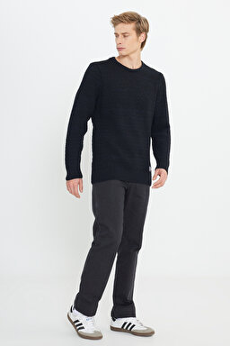 Regular Fit Normal Kesim Bisiklet Yaka Siyah Triko - Black-W232580001 (görsel 3)