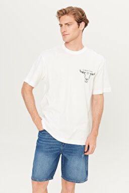 %100 Pamuk Loose Fit Rahat Kesim Bisiklet Yaka Beyaz Tişört - White-W241299100 (görsel 2)