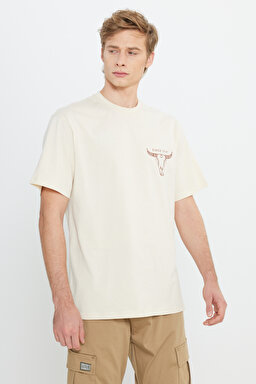 Loose Fit Rahat Kesim Bisiklet Yaka %100 Pamuk Ekru Tişört - Ecru-W241299104 (görsel 2)