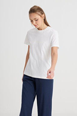 Regular Fit Normal Kesim Bisiklet Yaka %100 Pamuk Beyaz Tişört - White-W241357100 (görsel 4)