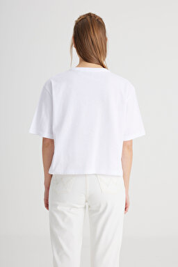 Relaxed Fit Geniş Kesim Bisiklet Yaka %100 Pamuk Beyaz Tişört - White-W241608100 (görsel 5)